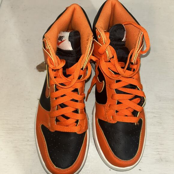 Size 5y - Nike Dunk High Chenille Swoosh - Safety Orange - Picture 8 of 10